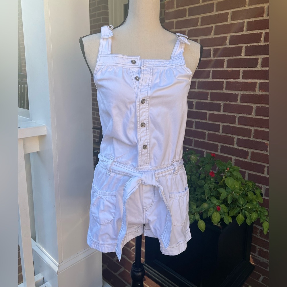 Levis overall shorts belted